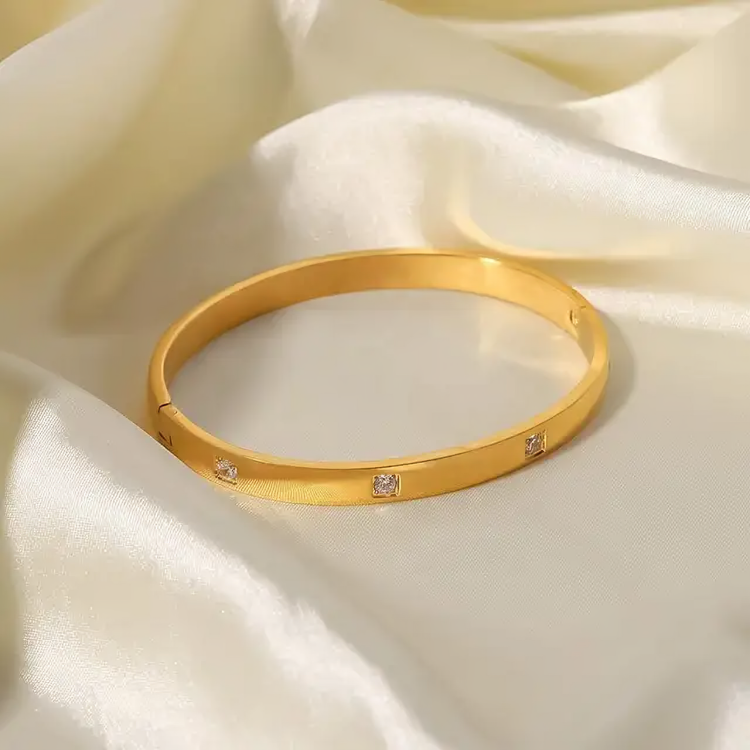 Dainty Cuff Bangle - Oraish Store