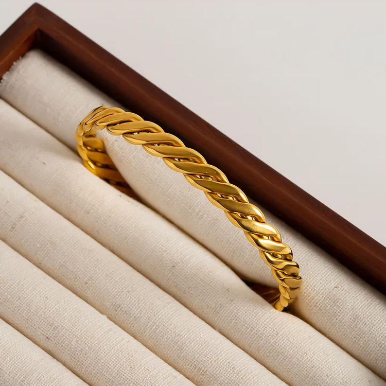 Cuban Twisted Cuff - Oraish Store
