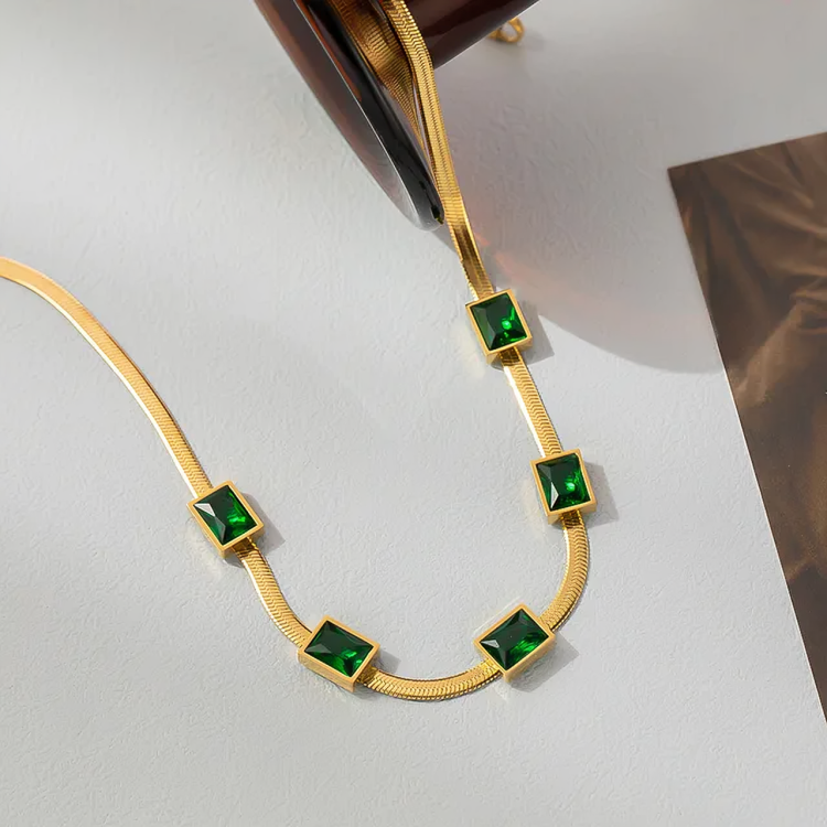 Emerald Snake Chain Bracelet - Oraish Store