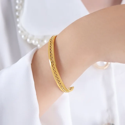 Vintage C-Shaped Bangle - Oraish Store