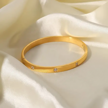 Dainty Cuff Bangle - Oraish Store