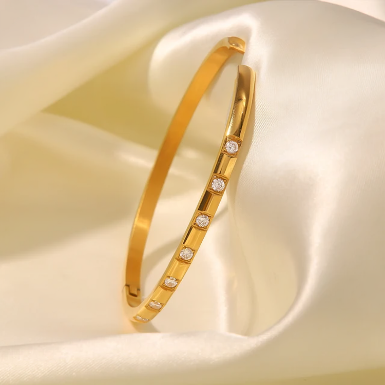 Sleek cuff Bangle