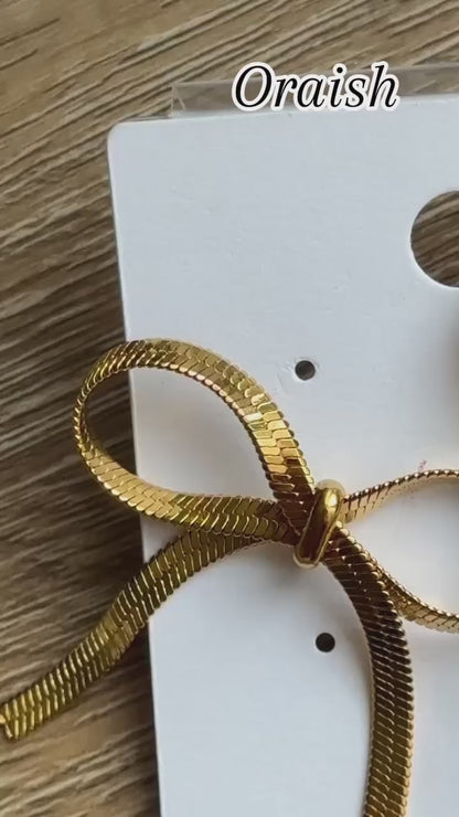Ribbon Bow Studs