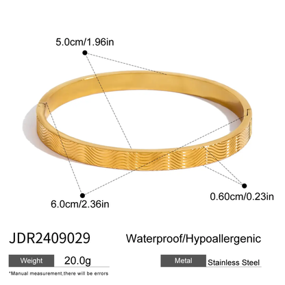 Wavy Clasps Bangle
