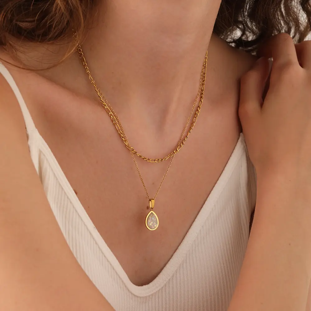 Opal pendant Necklace