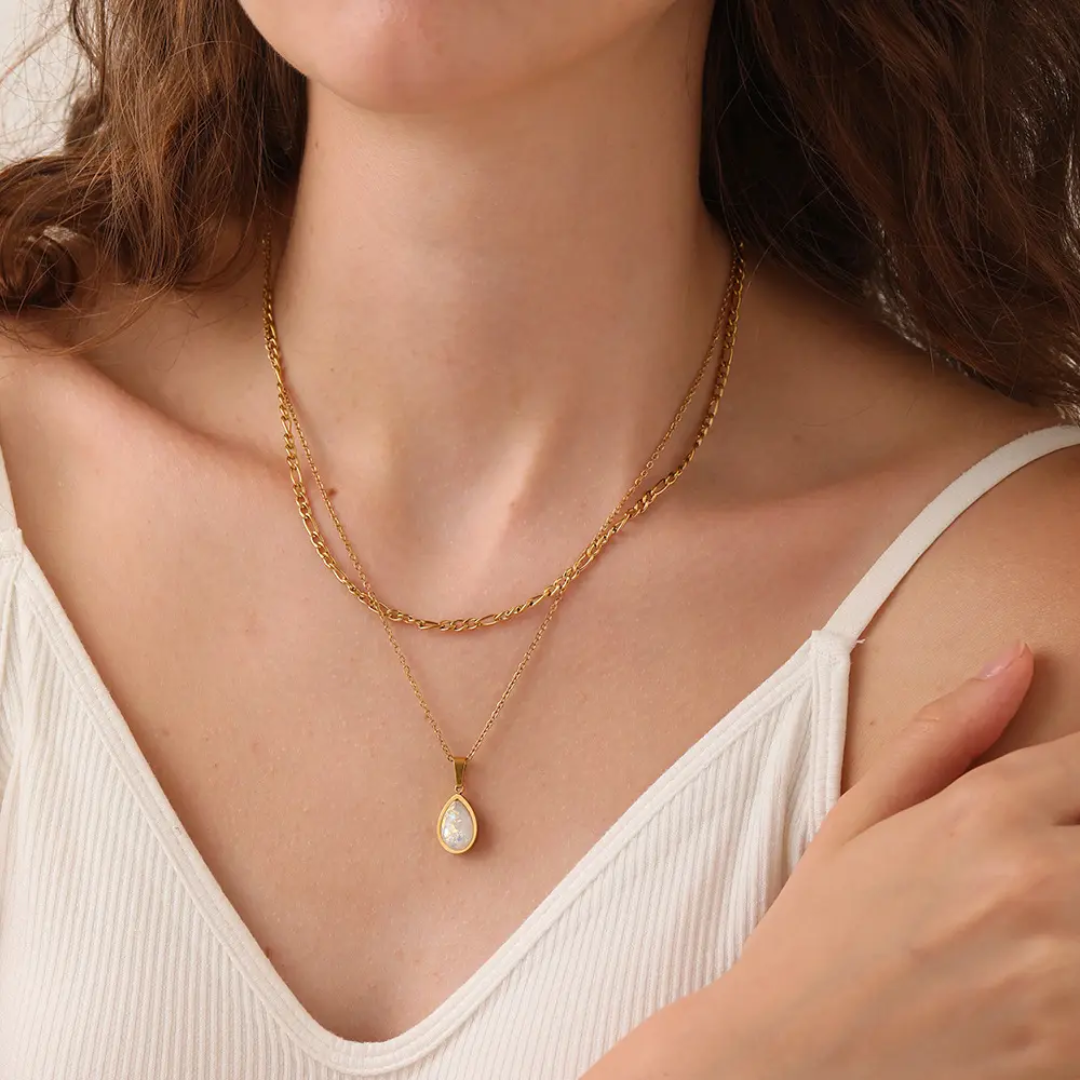 Opal pendant Necklace