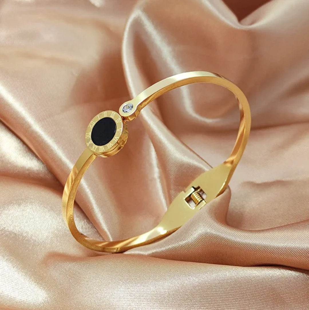 Roman Digital Bracelet - Oraish Store