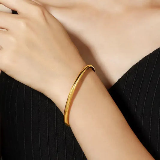 Classic Bangle