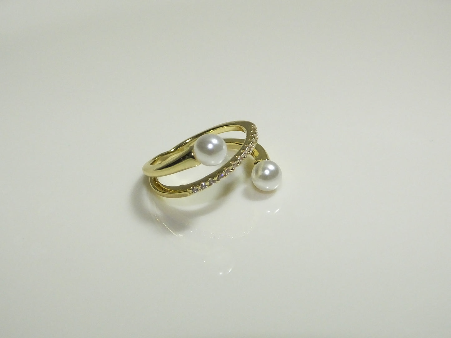 Simple Pearl Zircon Ring