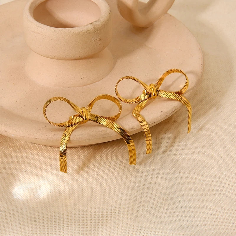 Ribbon Bow Studs