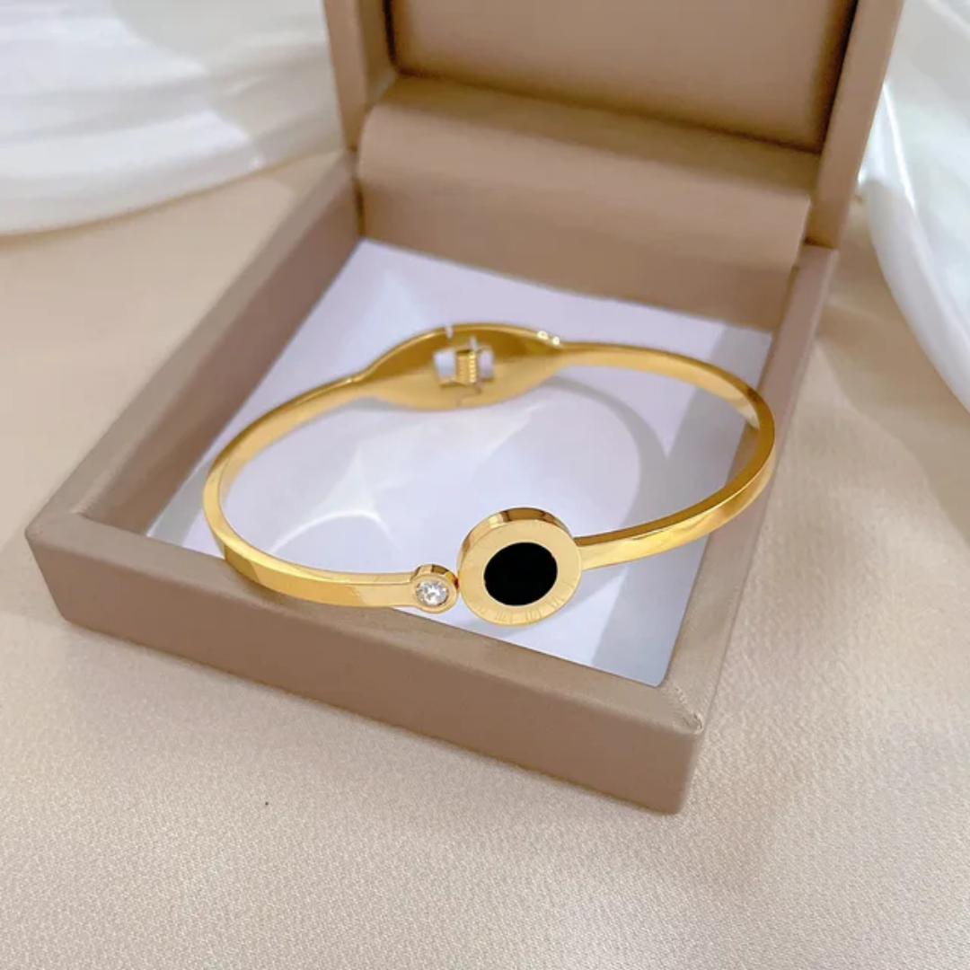Roman Digital Bracelet - Oraish Store