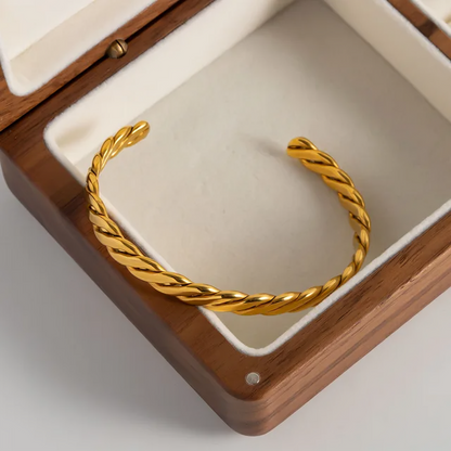 Cuban Twisted Cuff - Oraish Store