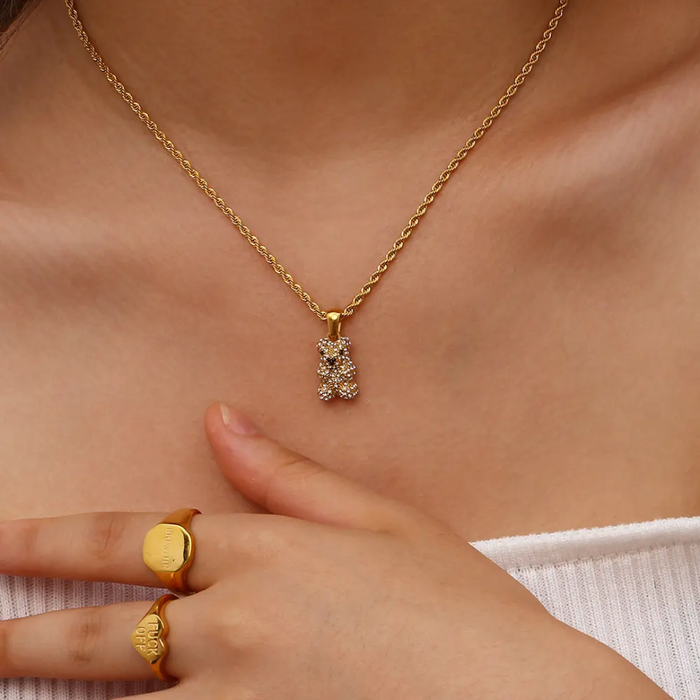 Alba Necklace