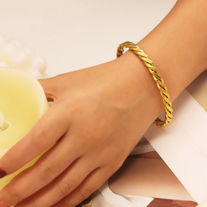 Cuban Twisted Cuff - Oraish Store