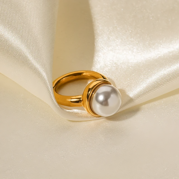 Pearl Ring