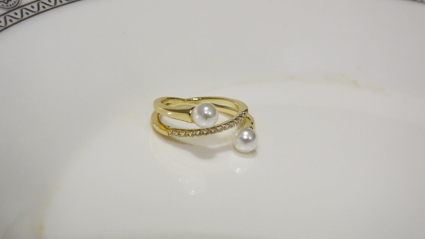 Simple Pearl Zircon Ring