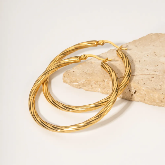 Twisted Circle Hoops