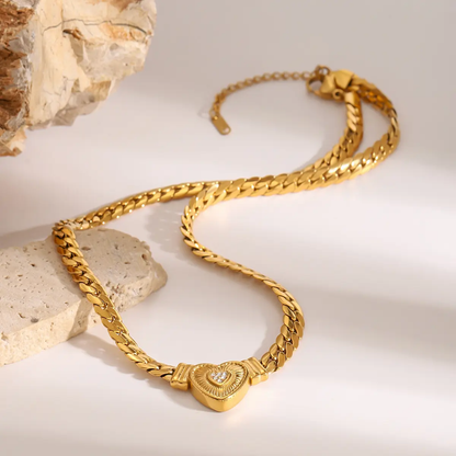 Kissaki Necklace