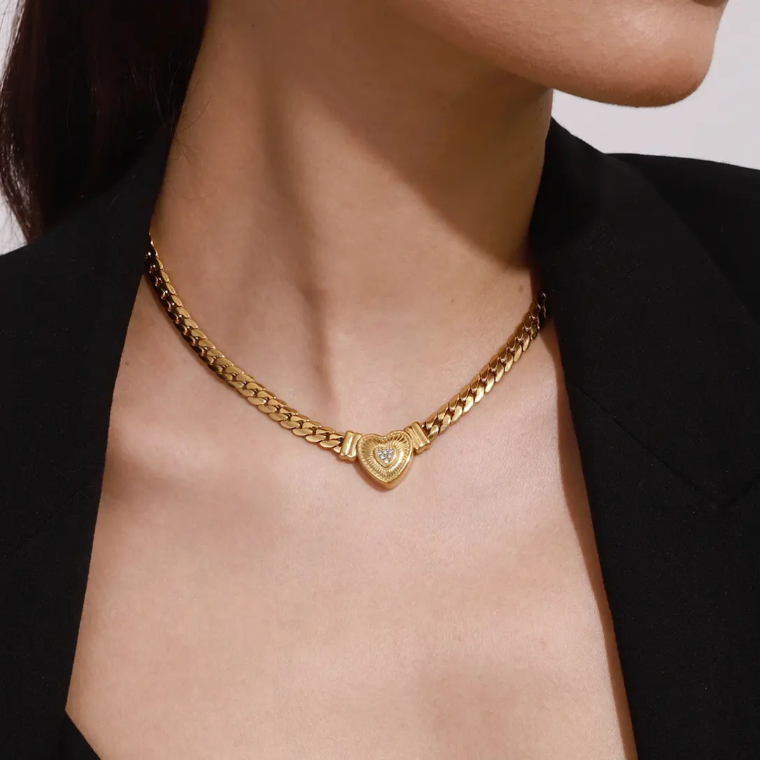 Kissaki Necklace