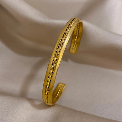 Vintage C-Shaped Bangle - Oraish Store