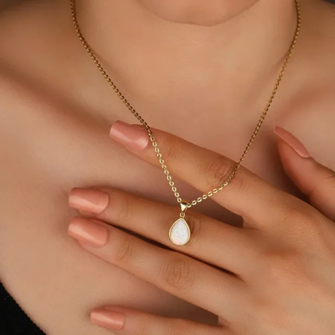 Opal pendant Necklace