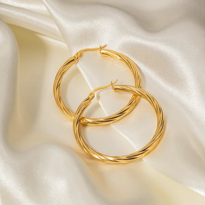 Twisted Circle Hoops - Oraish Store